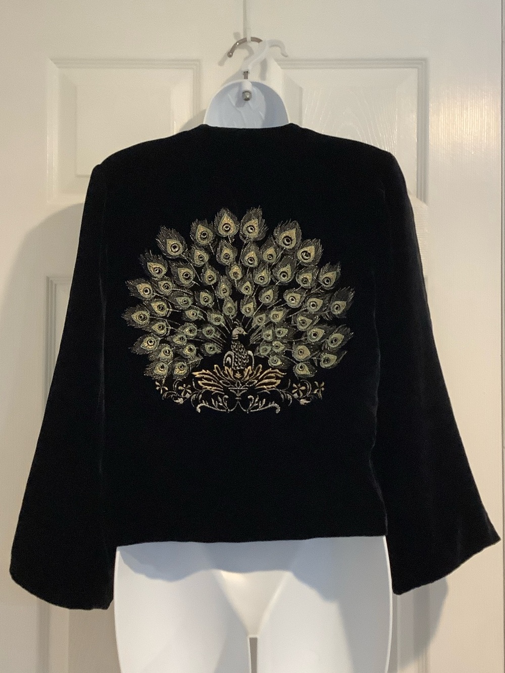 LUCKY BRAND Black Velvet/Silk Cropped Open Front Embroidered Peacock Jacket XS/S